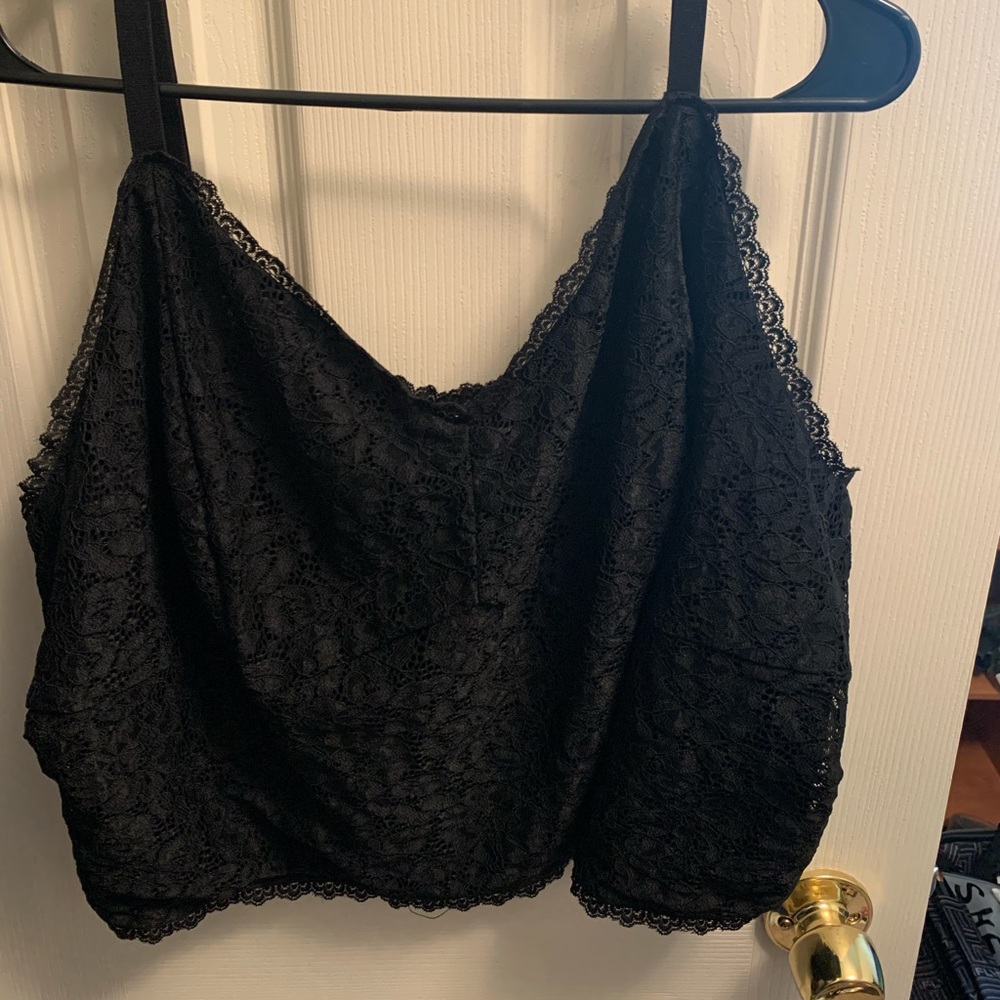 Lace crop camisole